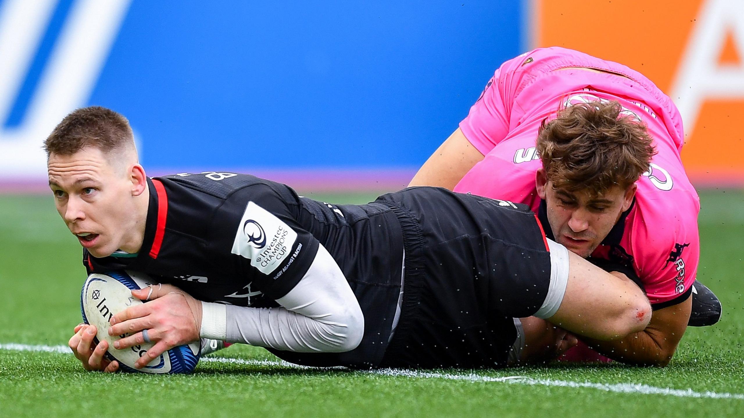 Liam Williams dives over to score a try