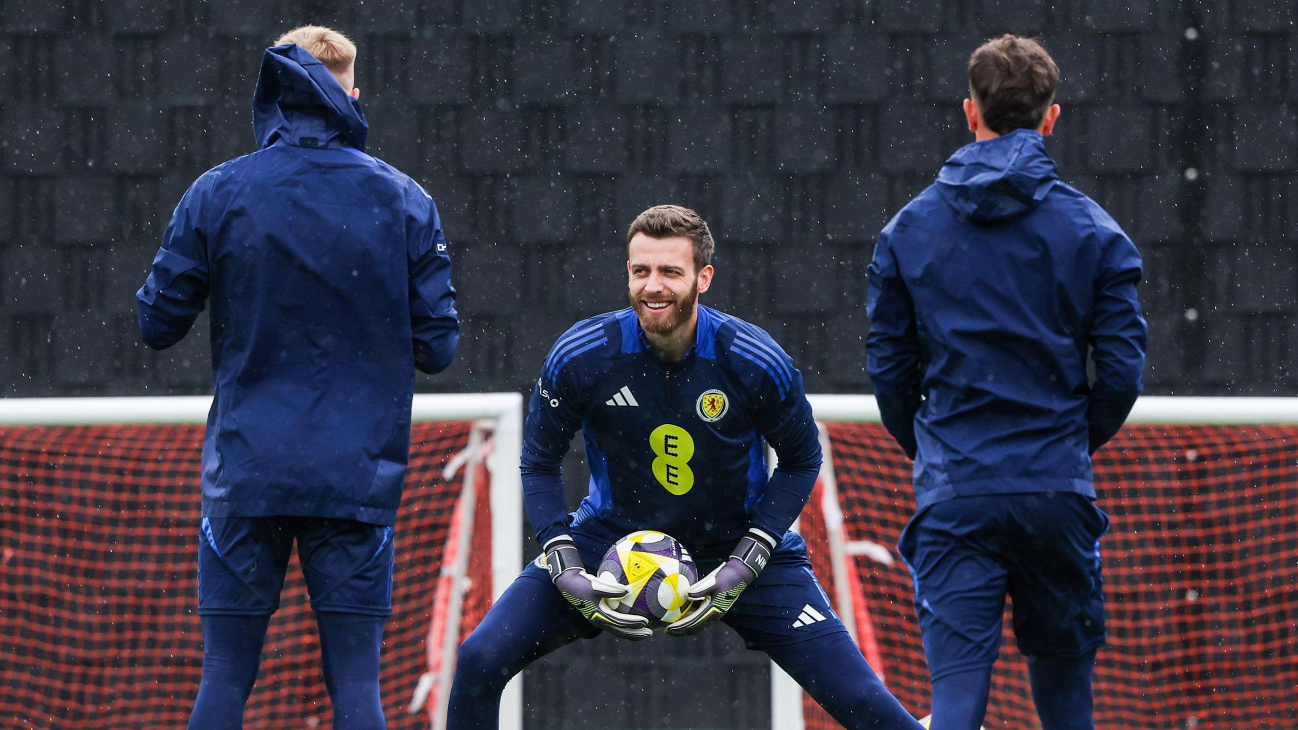 Angus Gunn