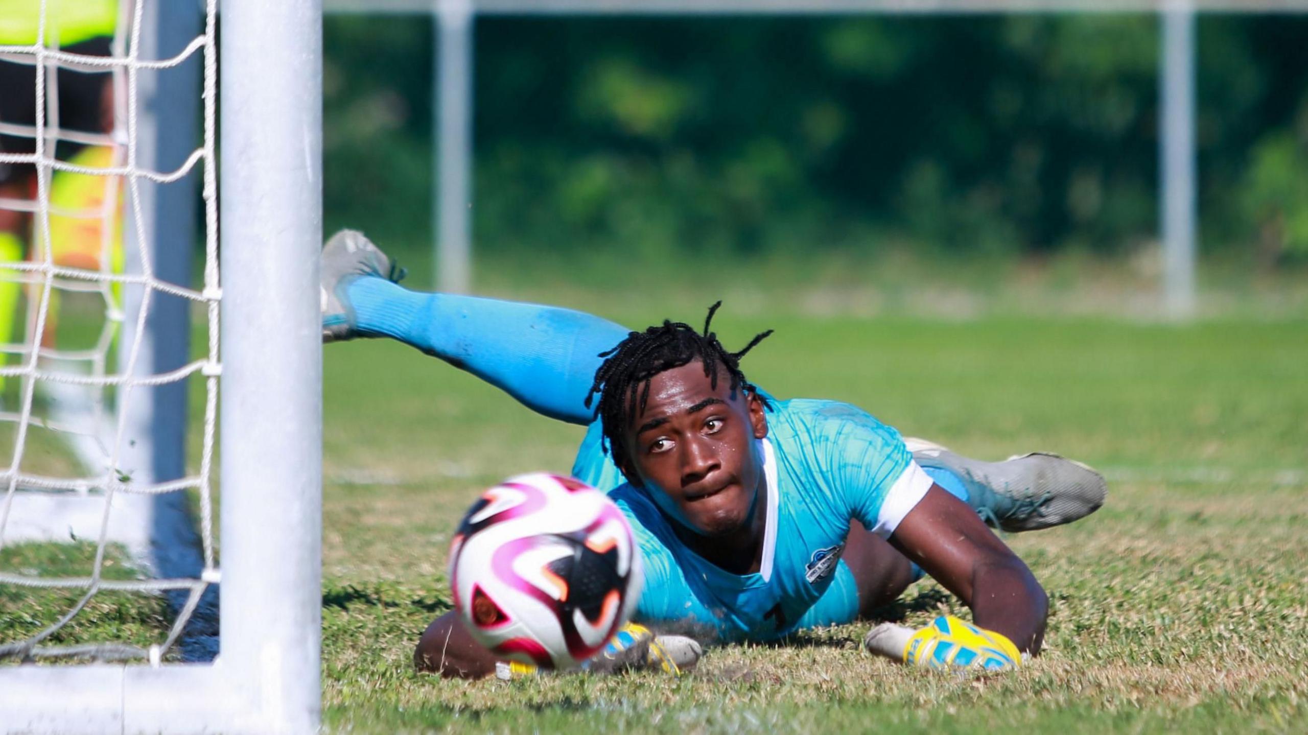 Sammy Harvey in goal