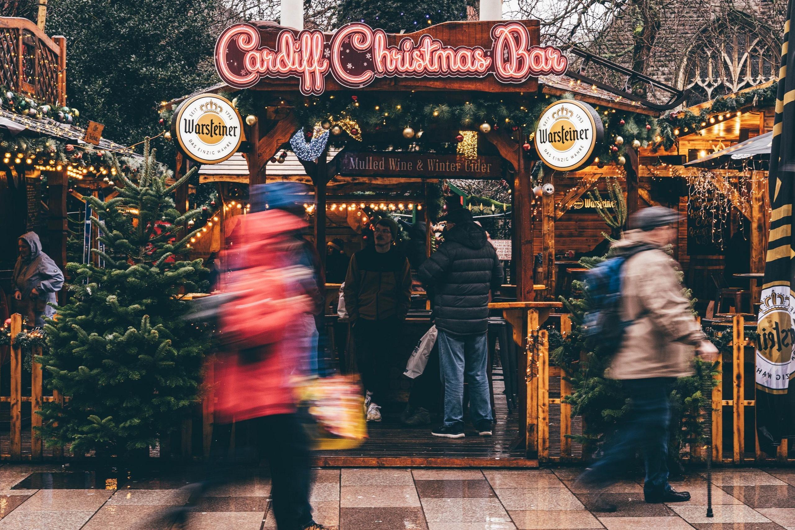 Marchnad Nadolig Caerdydd