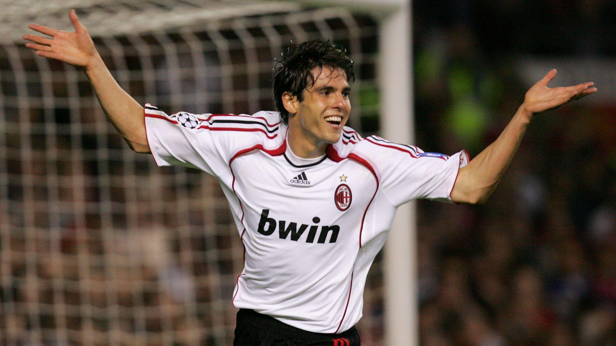 AC Milan's Kaka celebrates as they beat Manchester United to reach the 2007 Champions League final