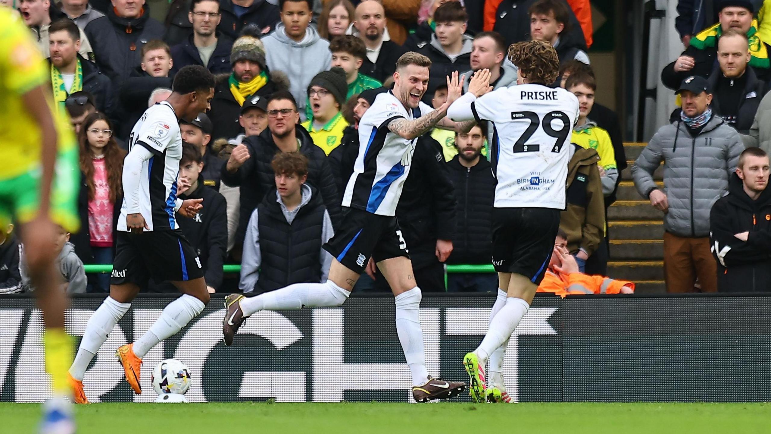 Marvin Ducksch celebrates scoring Birmingham's second goal with August Priske.