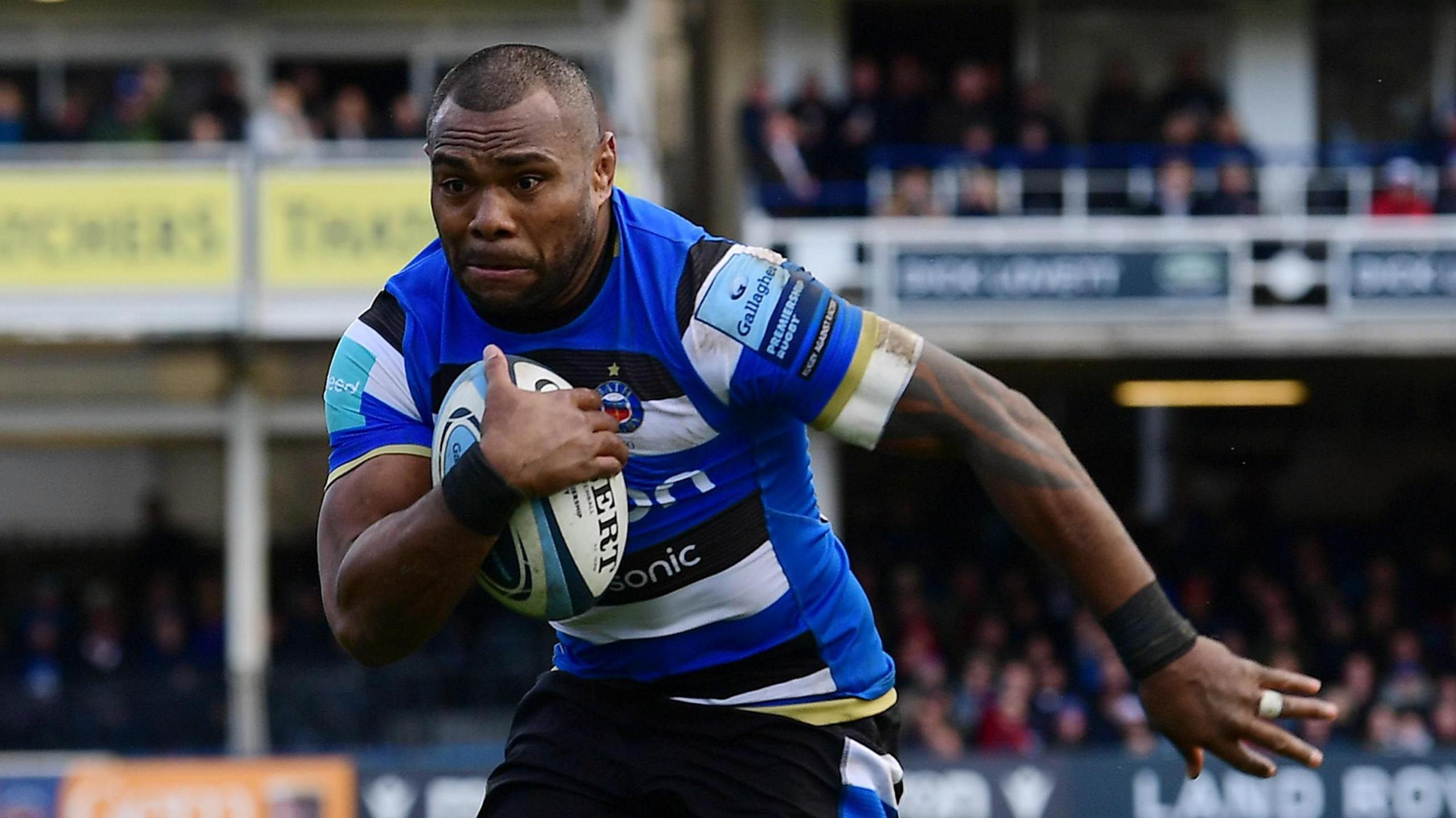 Semesa Rokoduguni playing for Bath in 2022