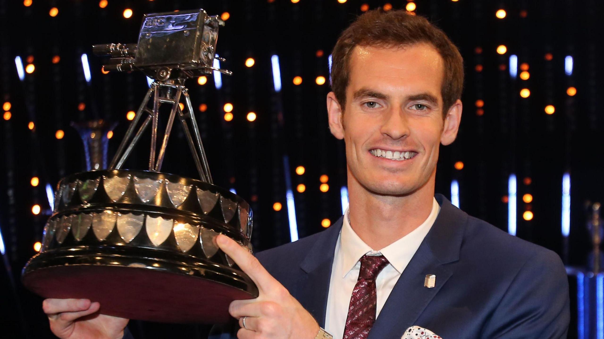 Andy Murray with his 2015 SPOTY award