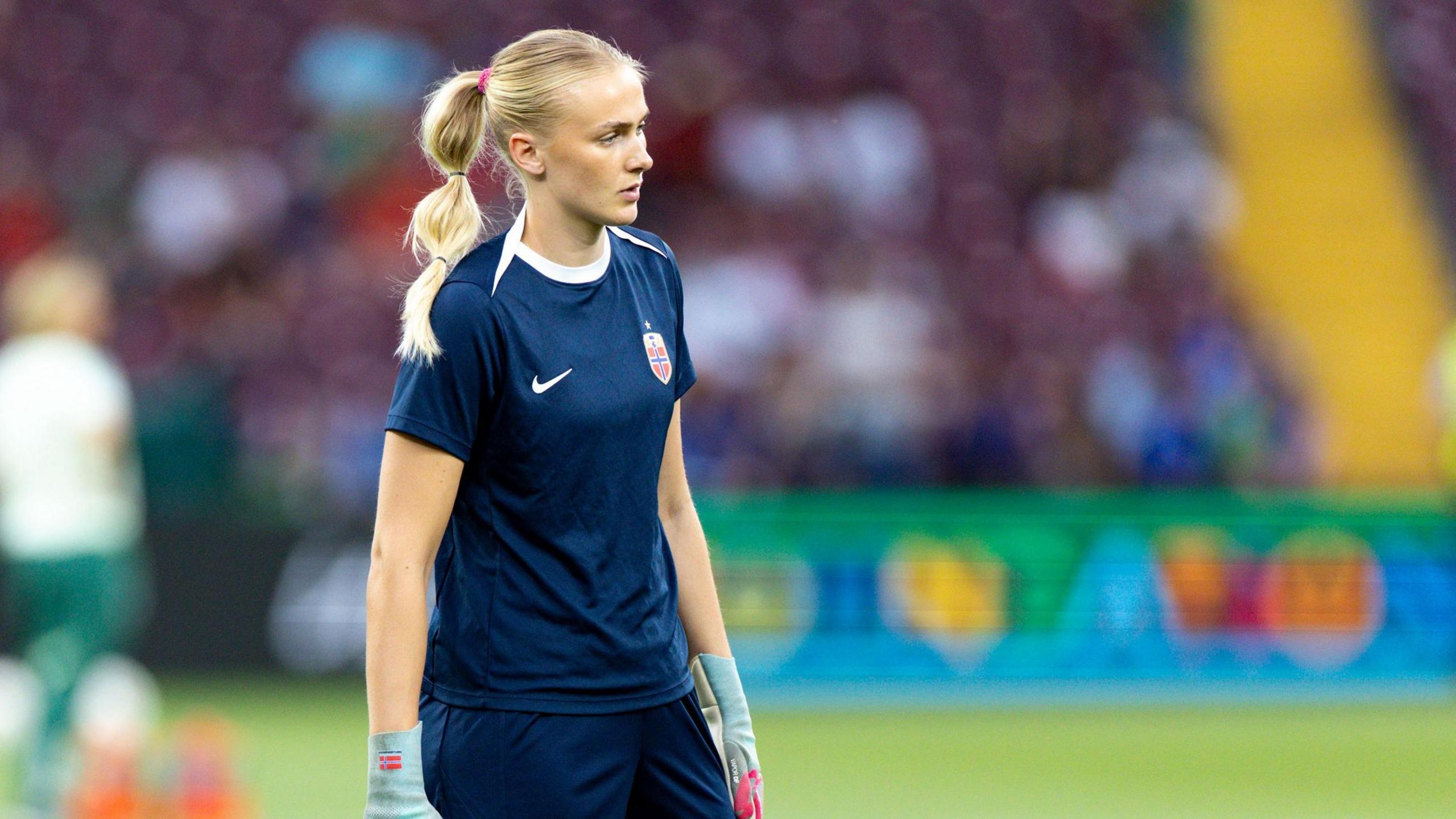Selma Panengstuen in Norway kit 