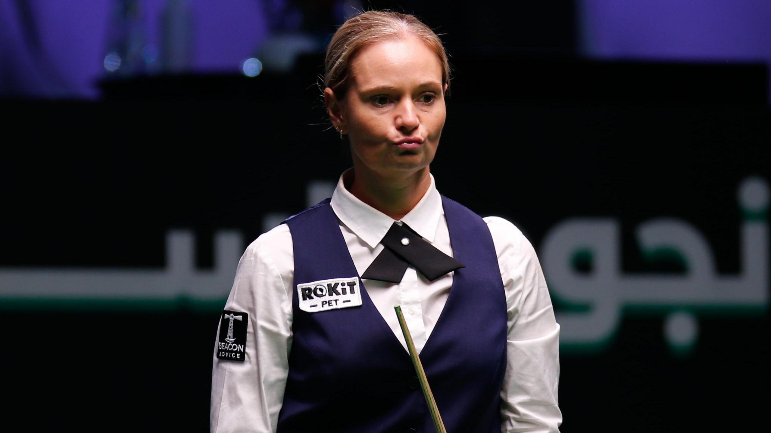 Reanne Evans looks wistful