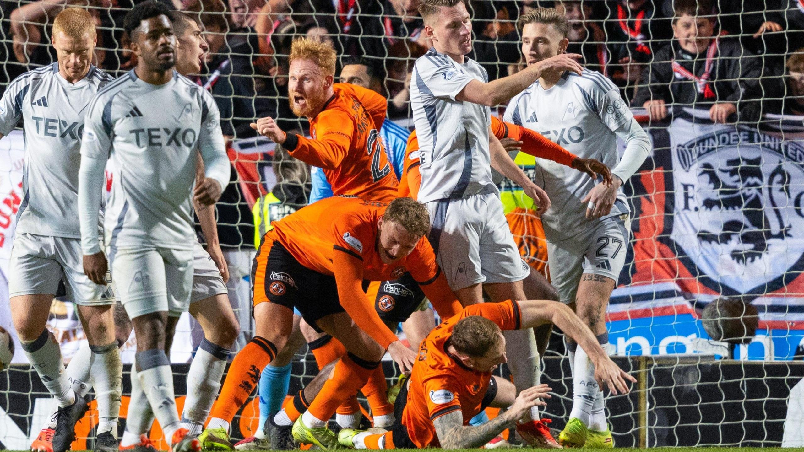 Kevin Holt scores the winner for Dundee United