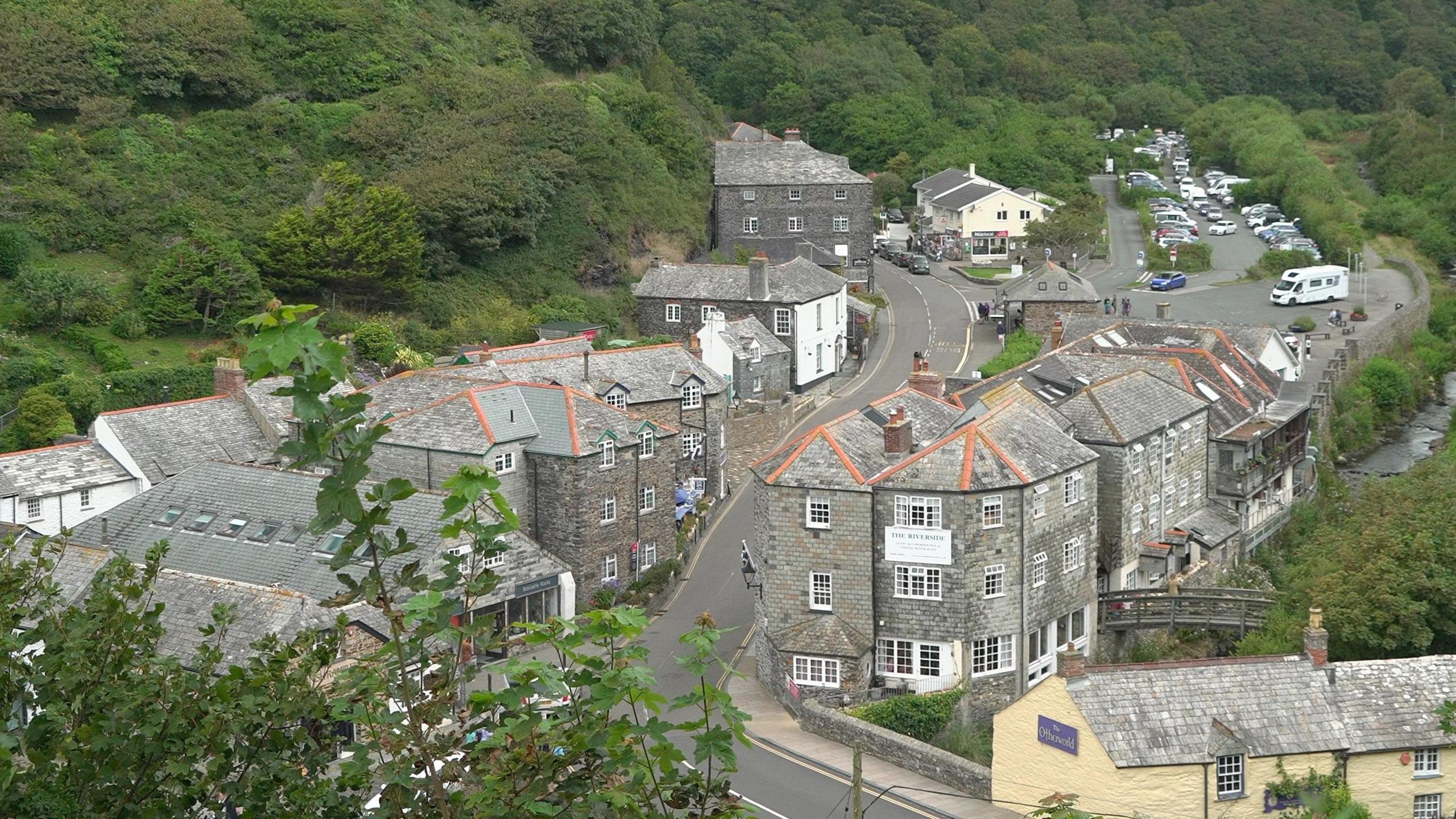 Boscastle residents concerned over digital landline switch - BBC News