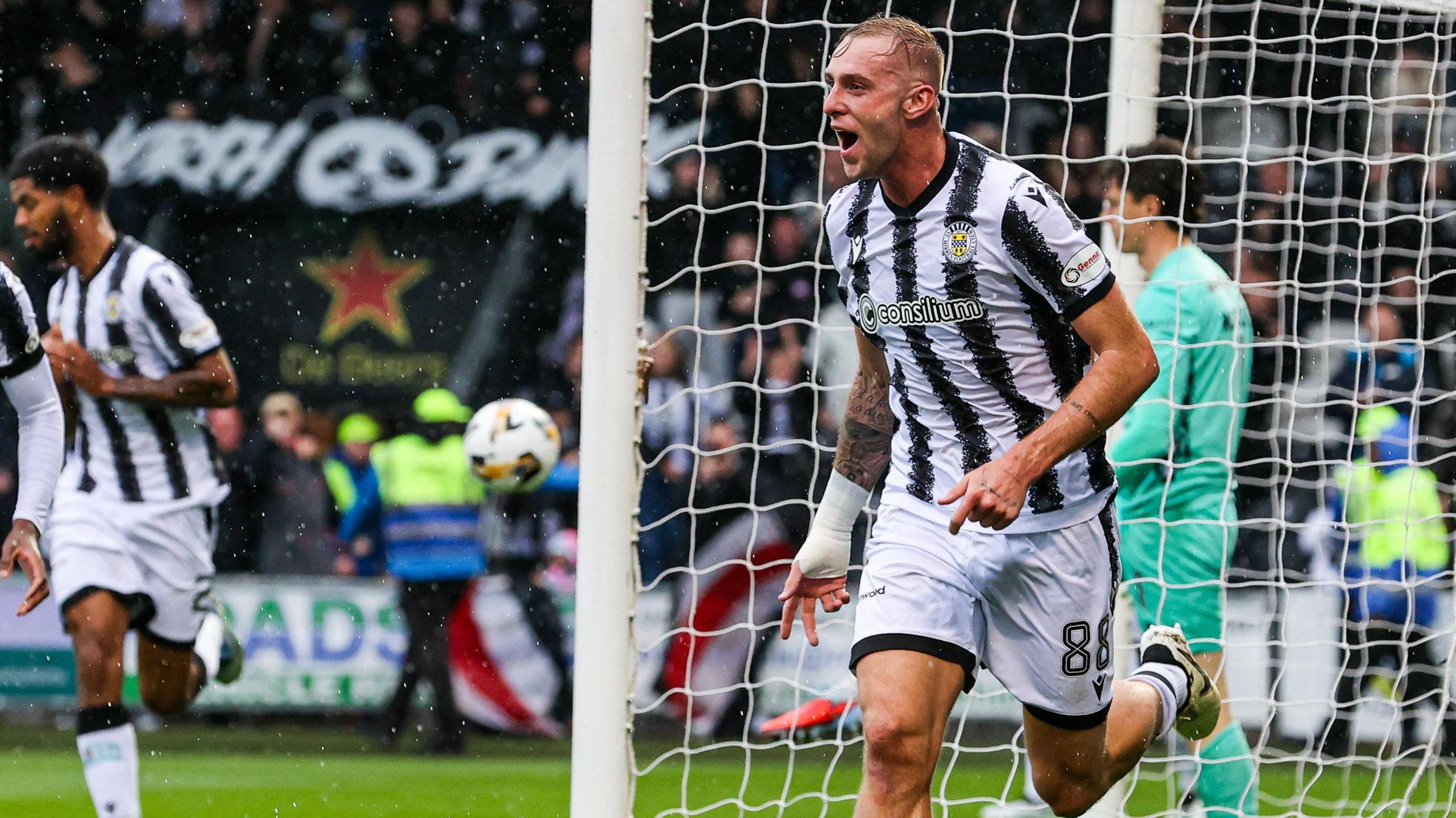 Killian Phillips celebrates after scoring for St Mirren against Dundee