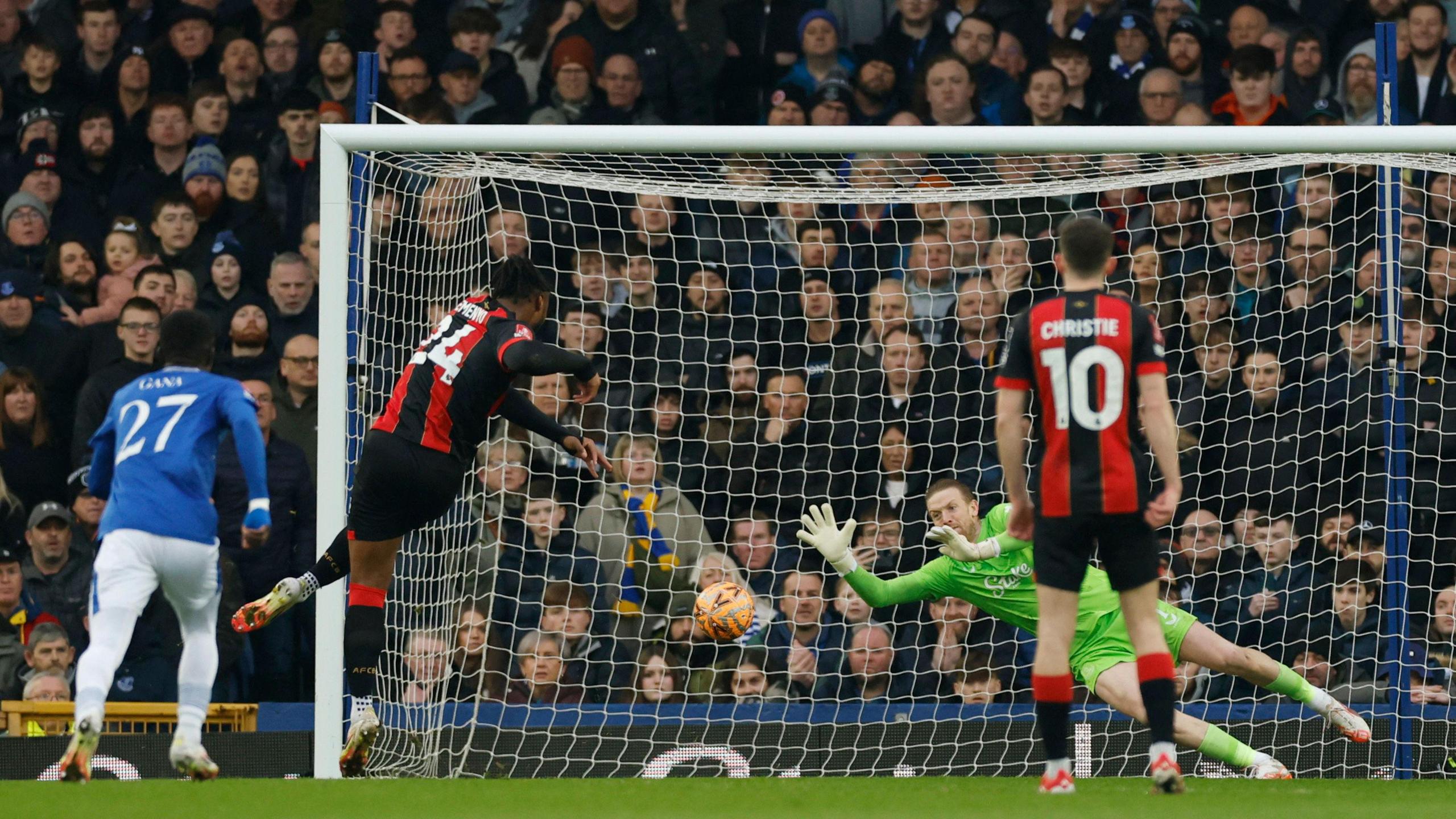 Antoine Semenyo scores for Bournemouth