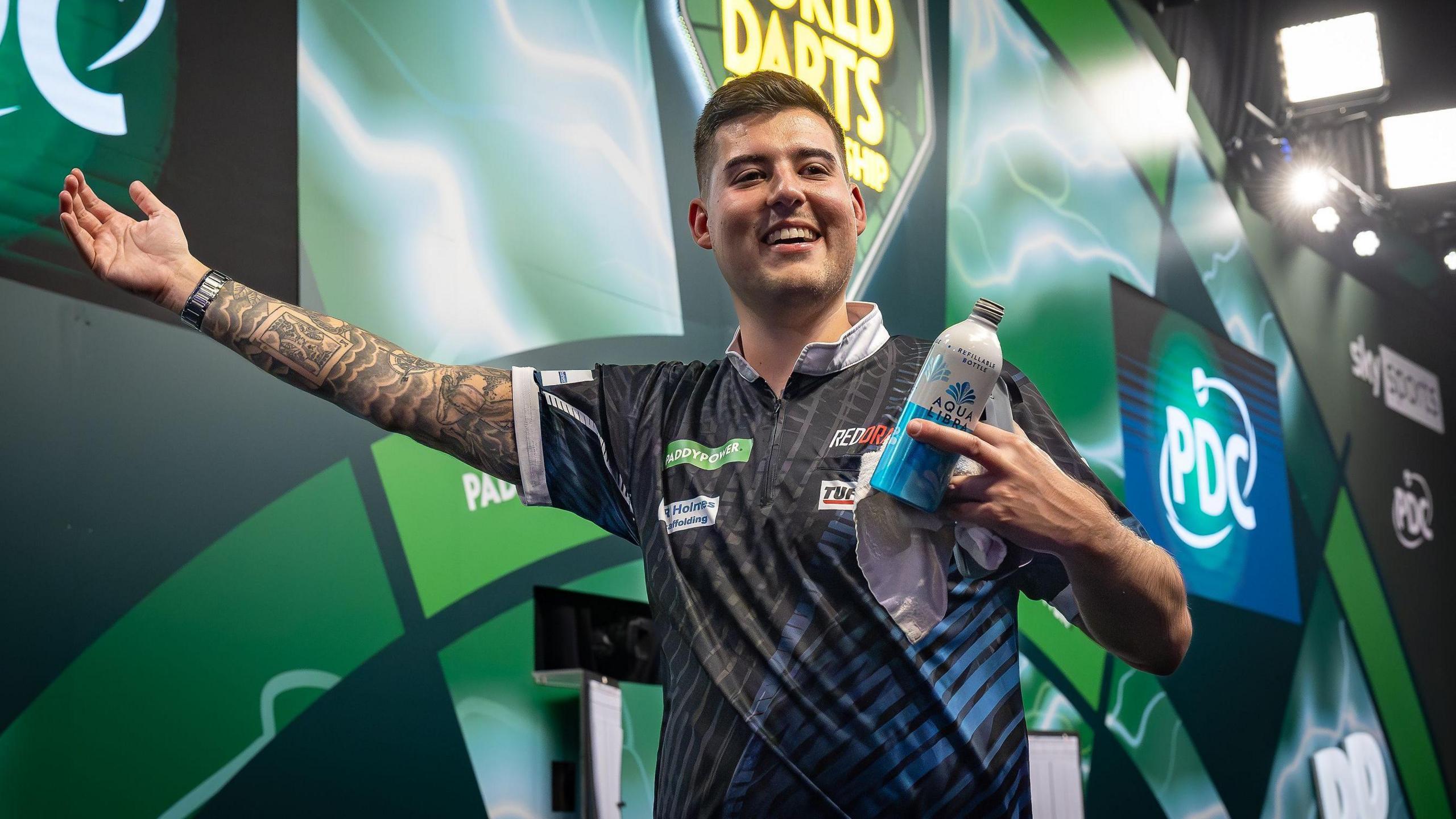  Ryan Meikle celebrates his first round win at the PDC World Championship