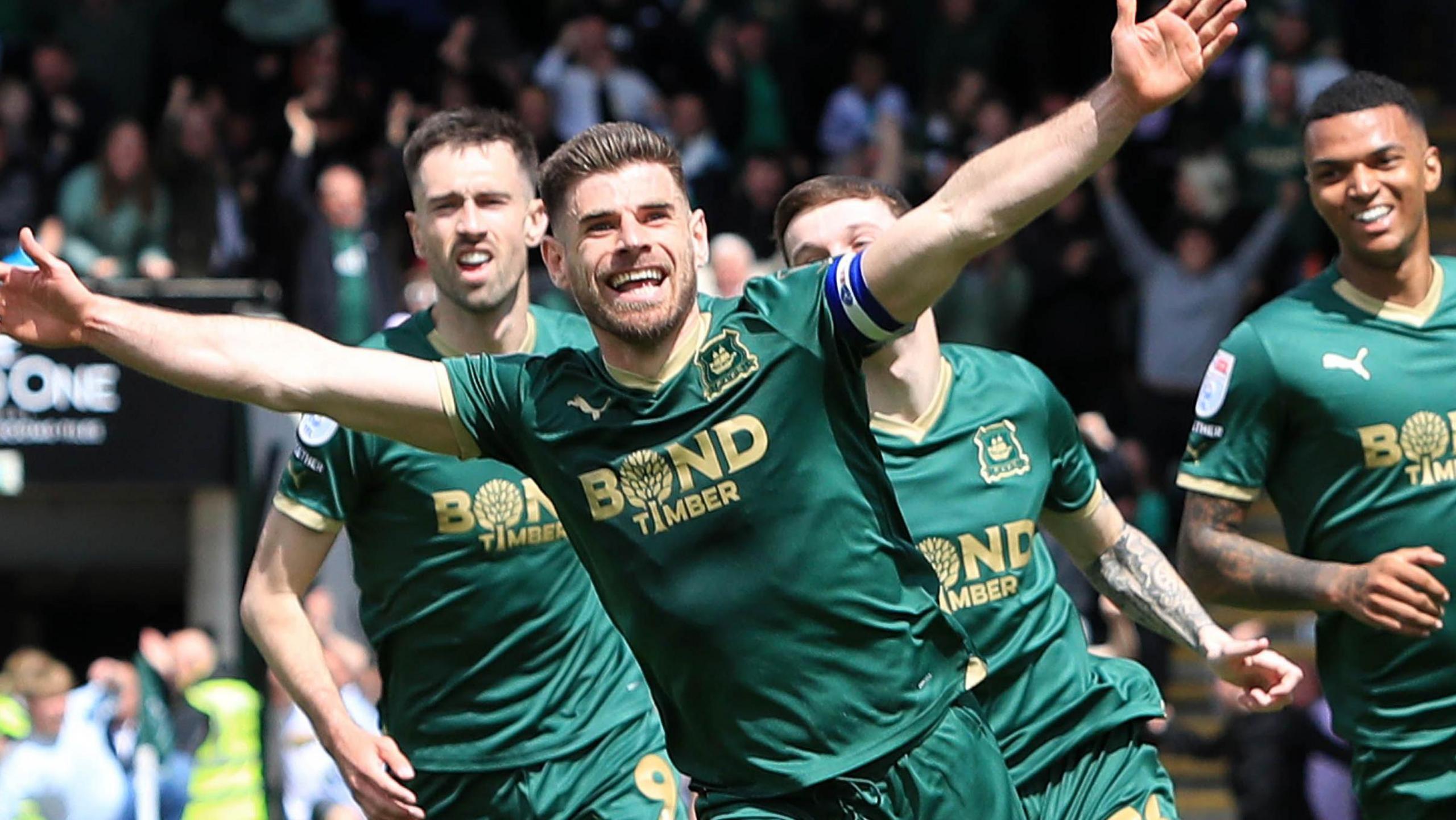 Joe Edwards celebrates scoring the winning goal against Hull City