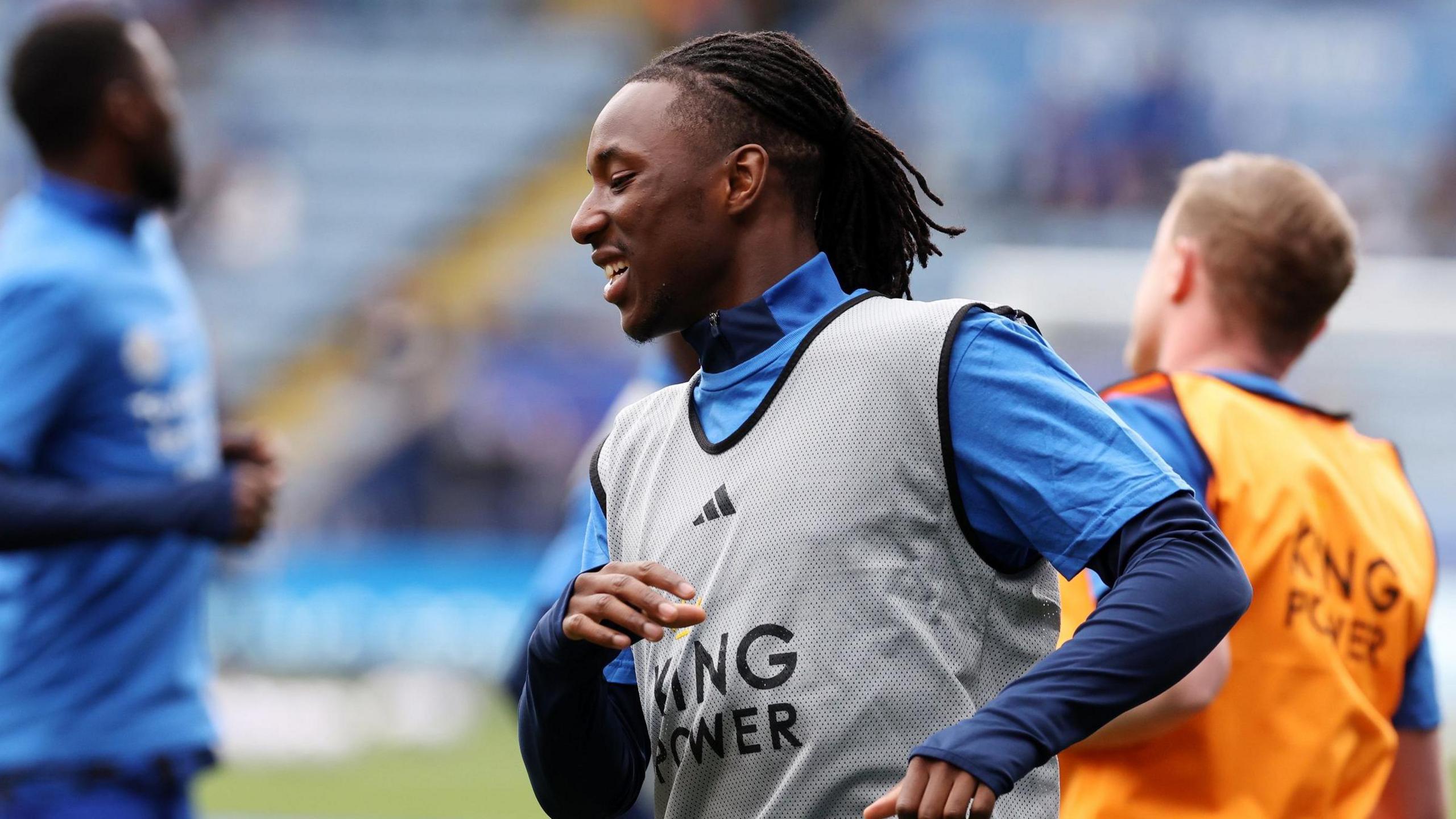 Woyo Coulibaly playing for Leicester City