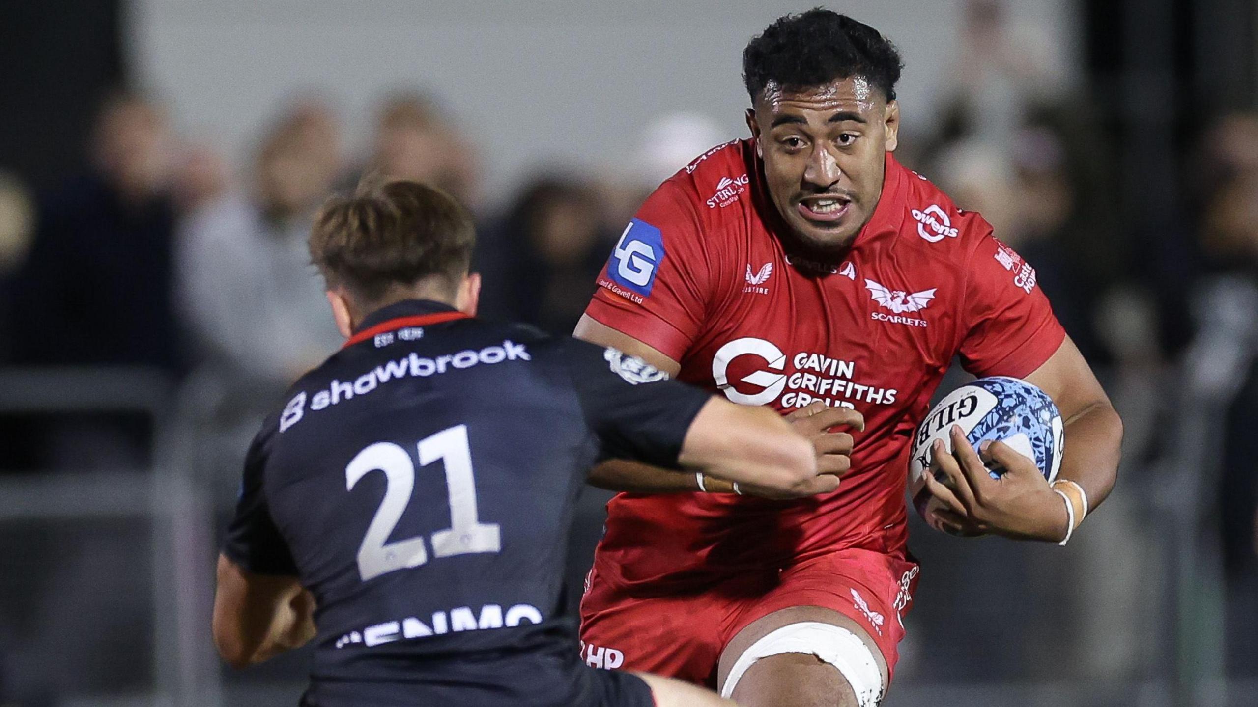 Carwyn Tuipulotu on the charge against Saracens in a pre-season friendly