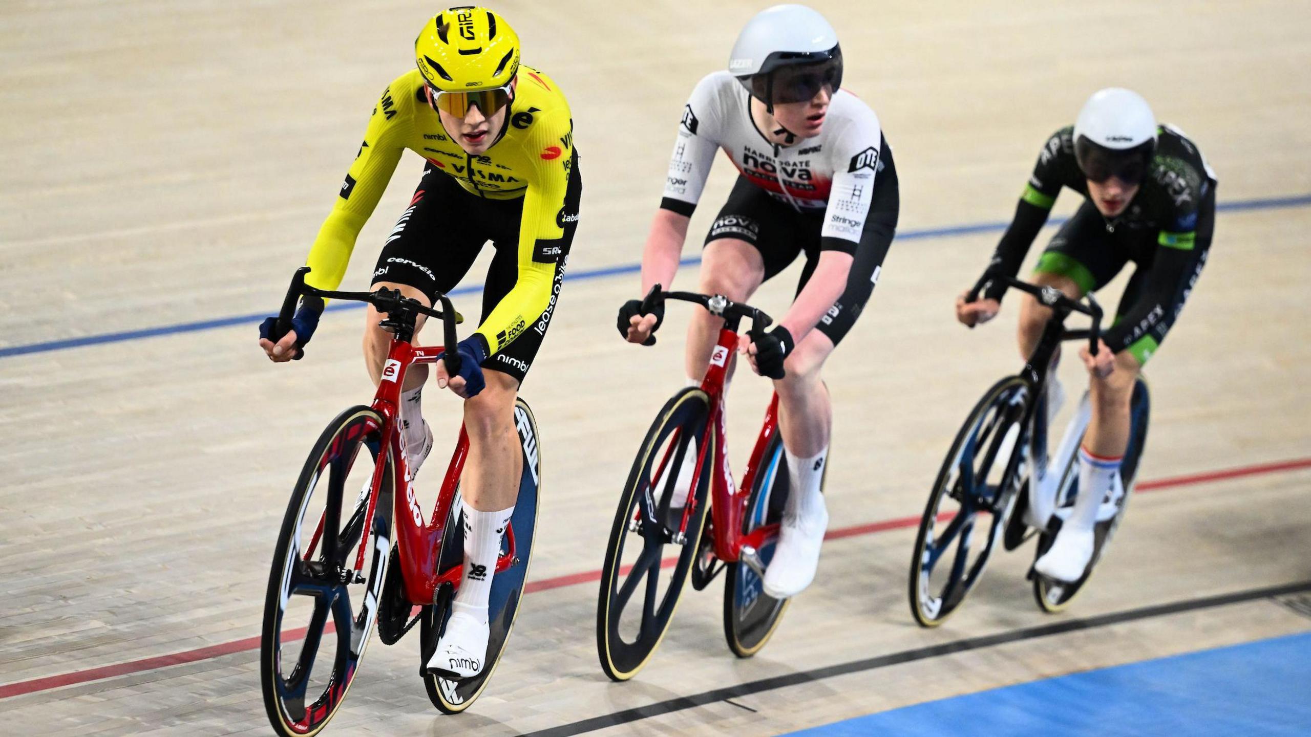 Elliot Rowe leads the way on the track