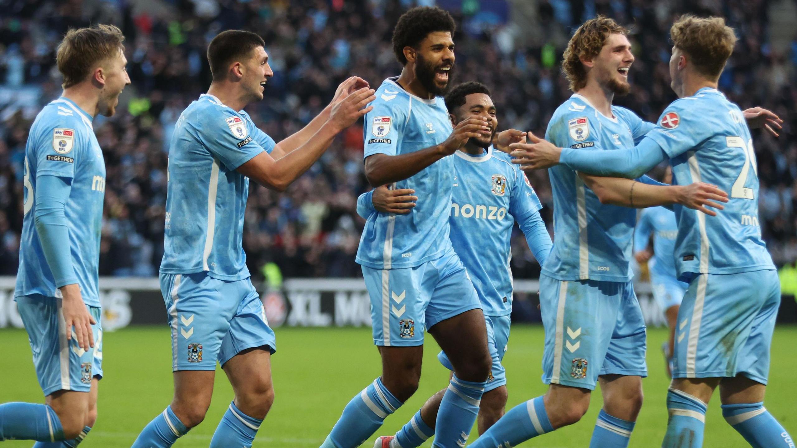 Coventry City players celebrate scoring in the 3-1 win over Charlton