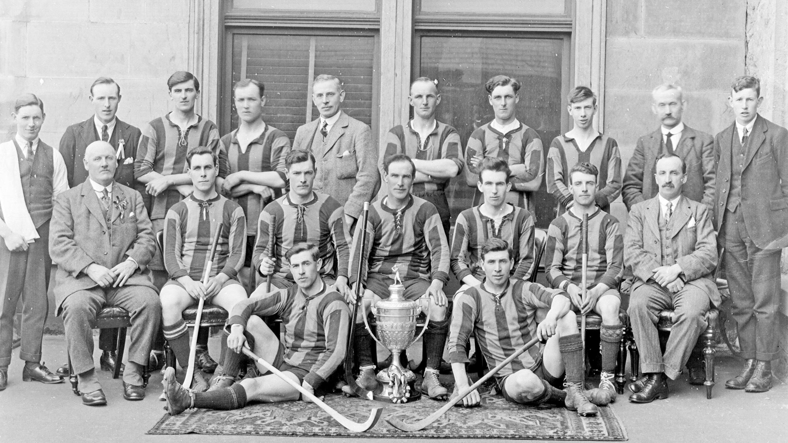 Inveraray Camanachd Cup winning team in mid 1920s

David Whyte Collection, Highland Photographic Archive (Inverness Museum & Art Gallery), courtesy of Am Baile, High Life Highland