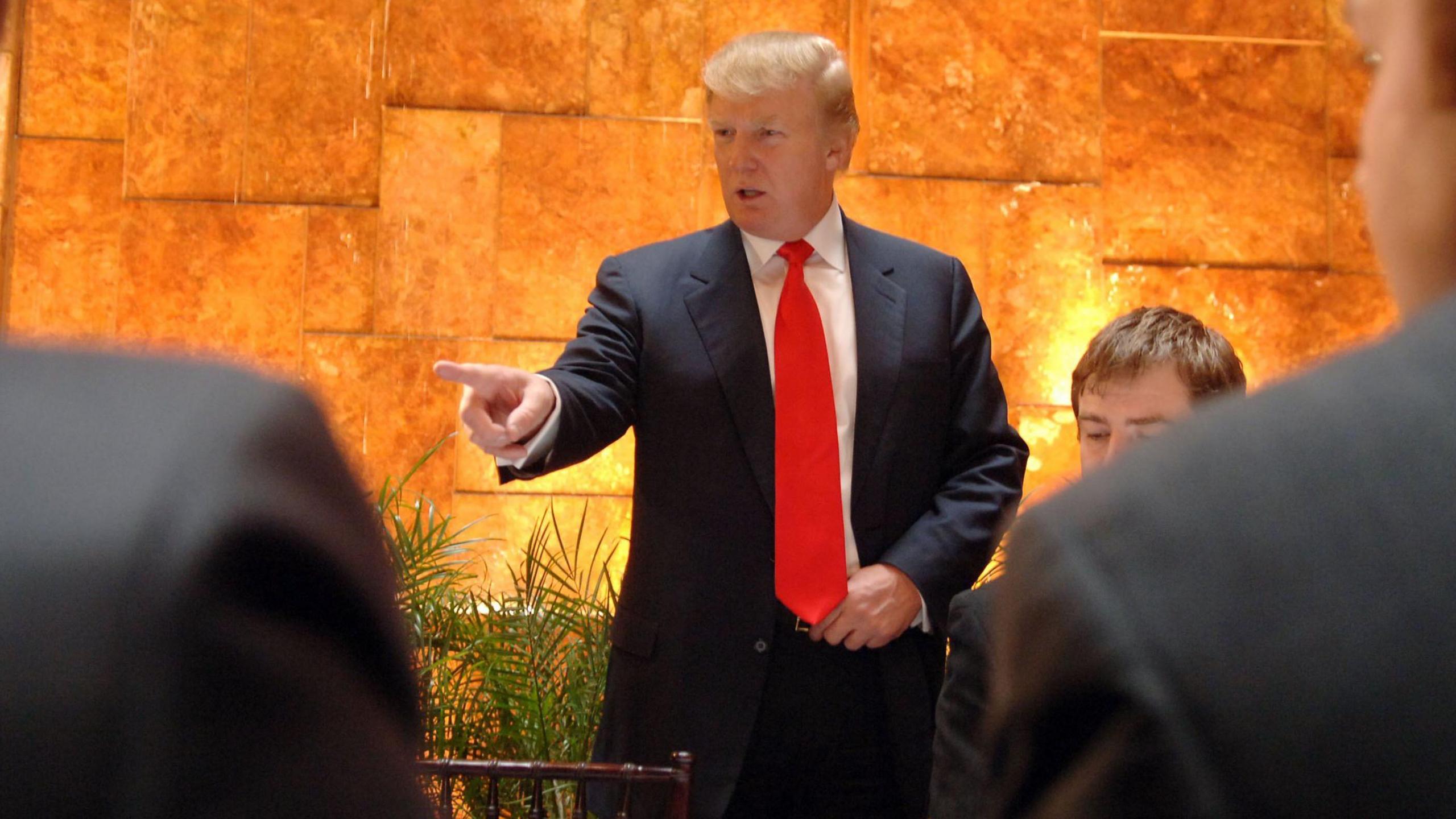 Donald Trump and US Apprentice-winner Randal Pinkett interviewing for the show's next apprentice in New York in 2006