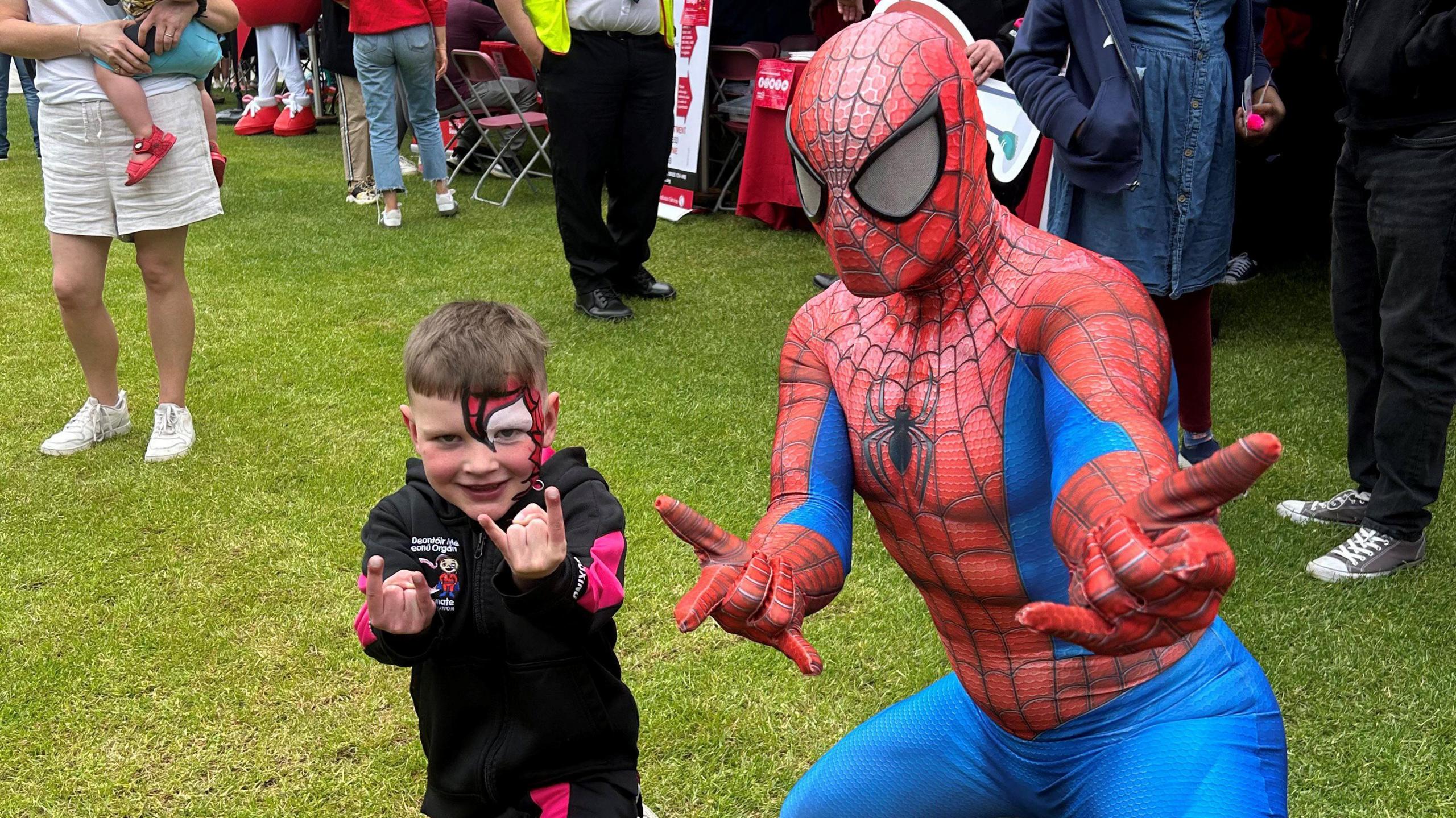 Dáithí with Spiderman