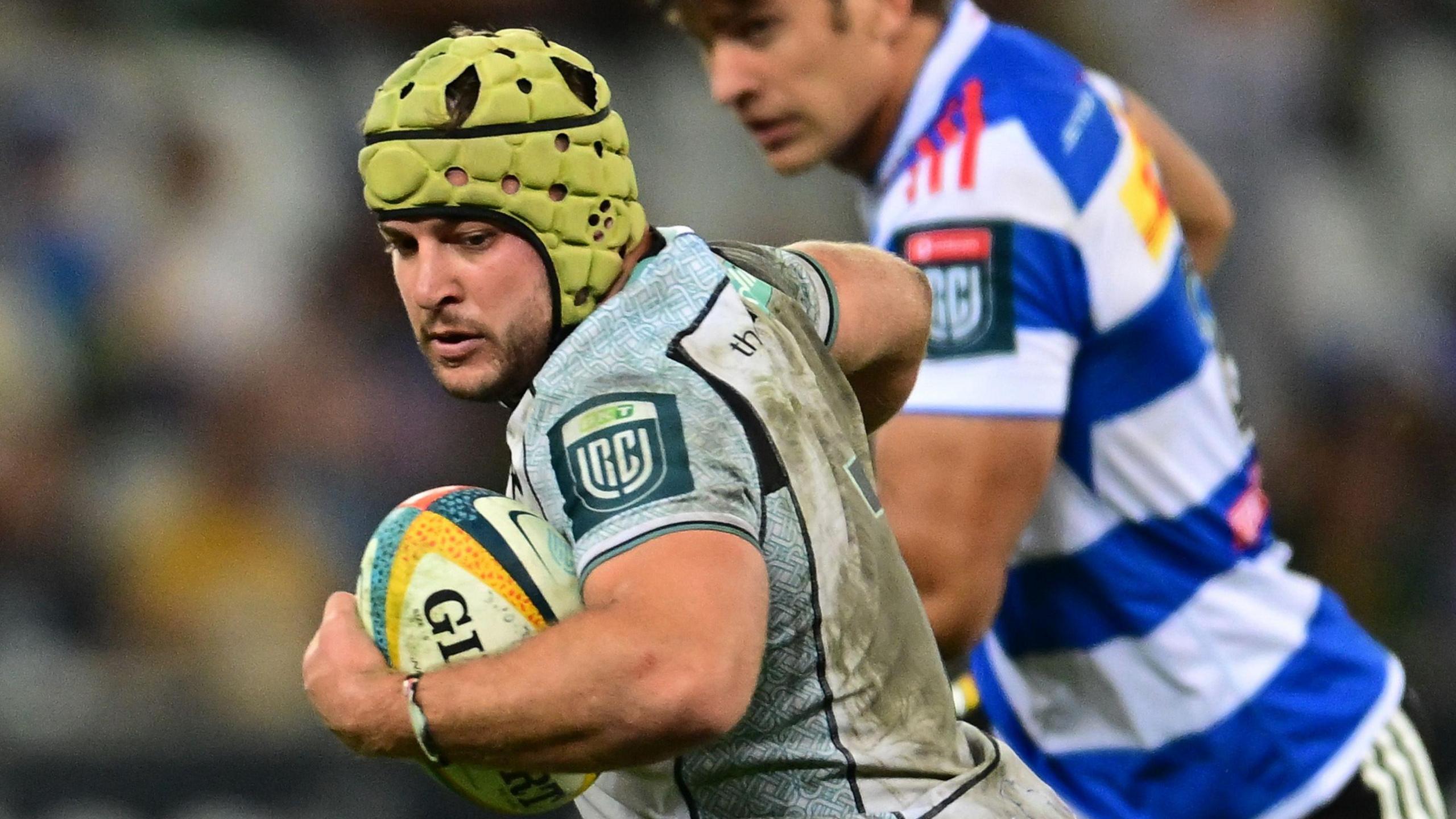 Harri Deaves in action for Ospreys