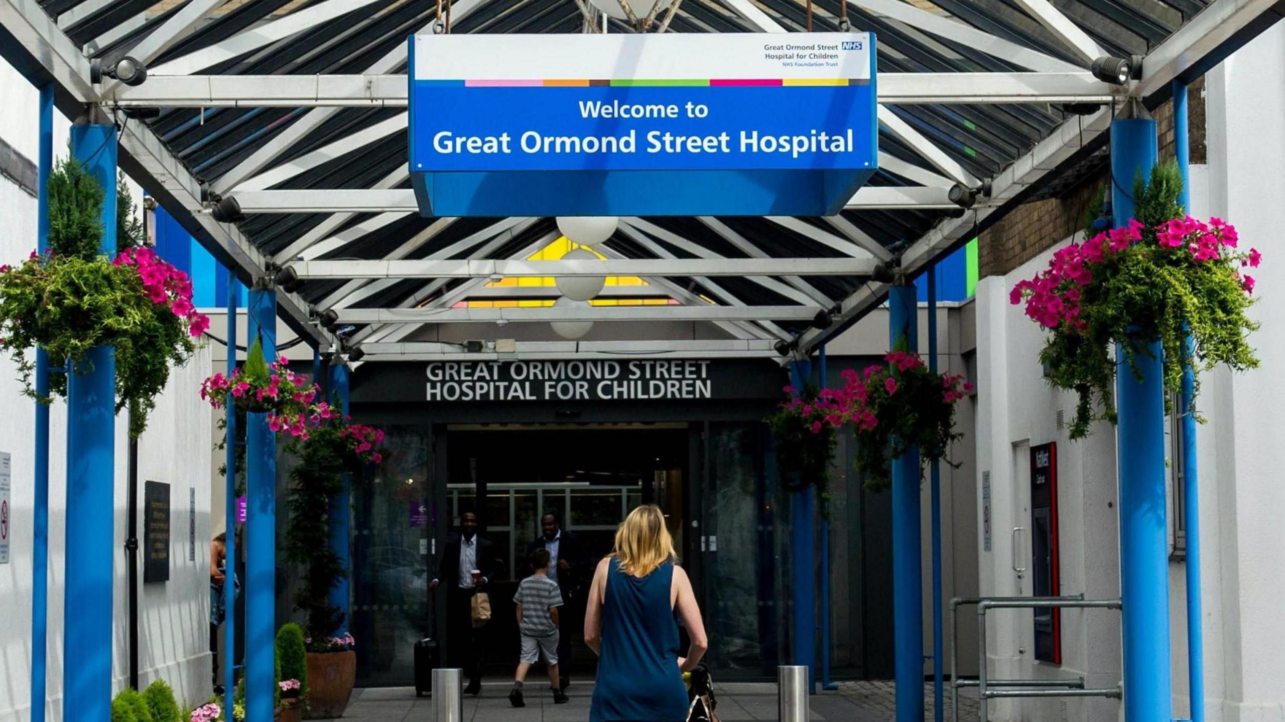 Great Ormond Street Hospital entrance with patients walking in