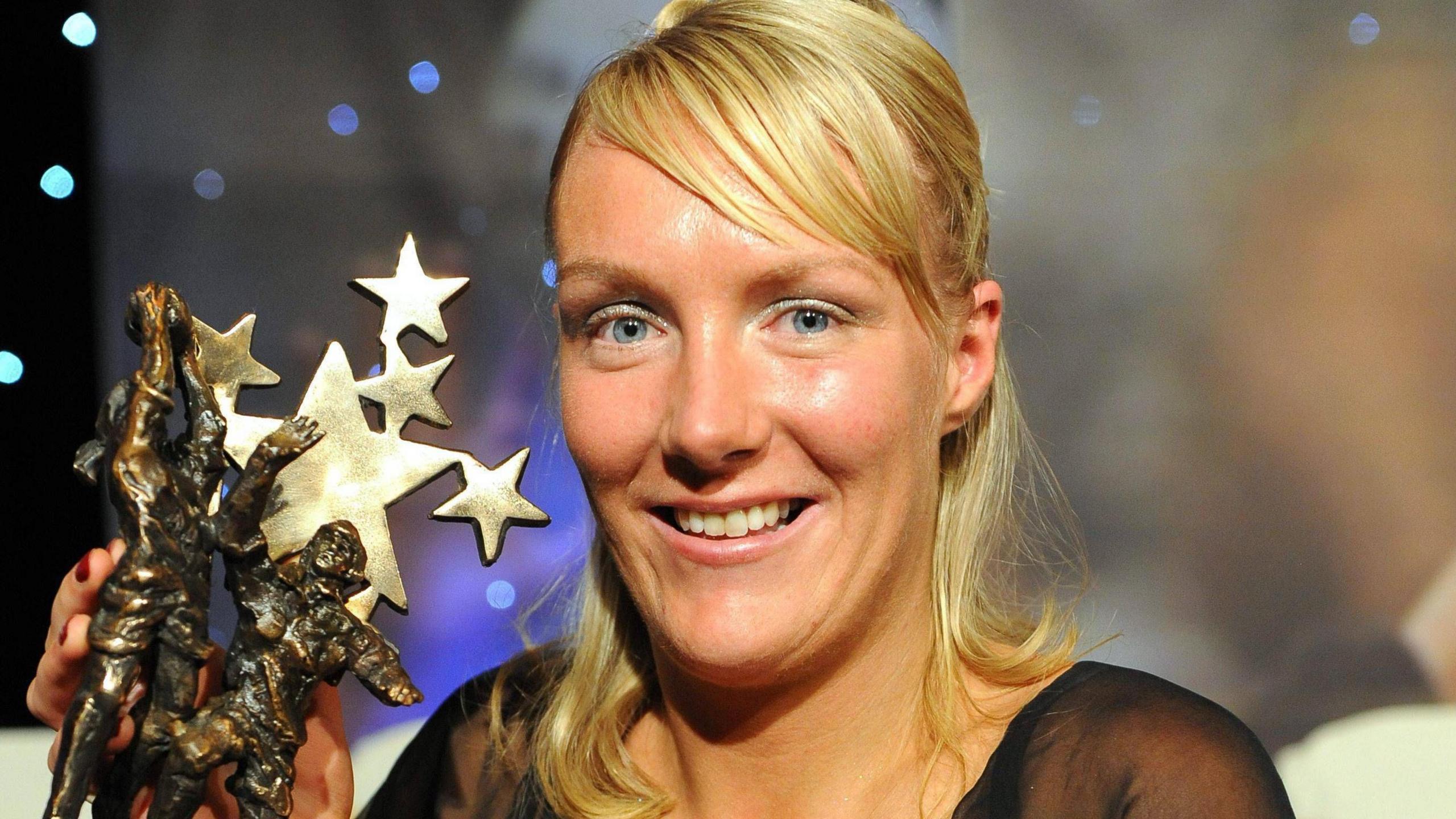 Michaela Downey with her 2008 Ladies Football All-Star award