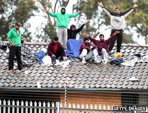 Asylum seekers' rooftop protest, Sydney detention centre, 2010