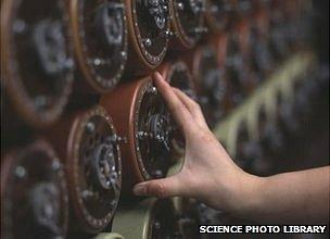 Bombe machine replica