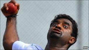 Muttiah Muralitharan at practice session in Galle 16/7/10