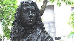 Samuel Pepys's bust by Karin Jonzen
