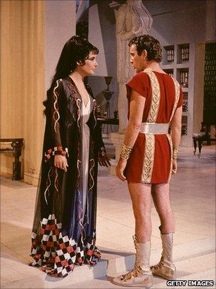 Elizabeth Taylor and Richard Burton in Cleopatra