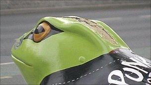 Vandalised toad