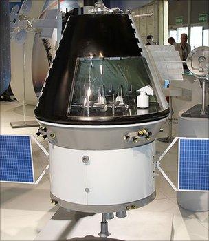 A model of the spacecraft was unveiled at the Farnborough Air Show (Image: Anatoly Zak)