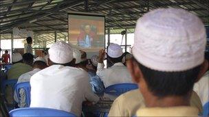 Cham Muslims watch the verdict in Phnom Penh