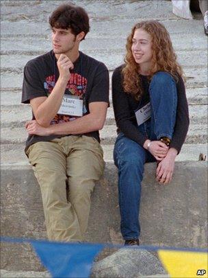 Marc Mezvinsky sitting with Chelsea Clinton in Hilton Head Island, South Carolina, December 1996