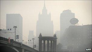 Smog shrouds Moscow, 2 Aug 10