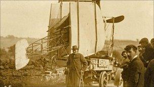 Airplane being transported to Lanark in 1910