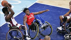 Ade Adepitan