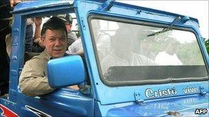 Juan Manuel Santos in Guaranda, Sucre, 8 August (Colombian presidency handout)