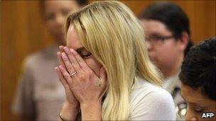 Lindsay Lohan cries in court. Photo: 6 July 2010