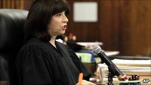 Judge Marsha Revel speaks during a hearing in a courtroom in Beverly Hills (20 May 2010)