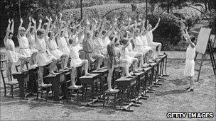 Using outdoor desks as exercise equipment at high school in 1929