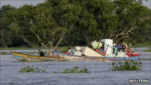 People evacuated Tlacotalplan, Mexico