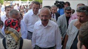 CHP leader Kemal Kilicdaroglu campaigns in Izmir, 6 September