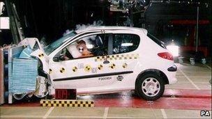 Peugeot 206 crash test