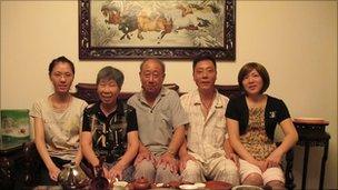 Yan Yunying (left) and her family