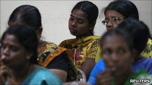 Tamils attending the commission hearing in Vavuniya
