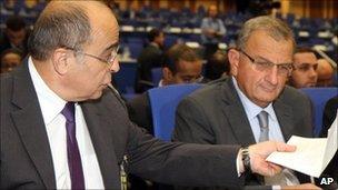 Israel's envoy to the IAEA, Ehud Azoulay (L) and the head of the Israel Atomic Energy Commission Shaul Chorev (R) at the IAEA conference in Vienna - 24 September 2010.