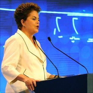 Presidential candidate Dilma Rousseff speaks during a TV debate. Photo: Emma Lynch/BBC