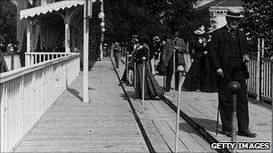 Paris' Trottoir Roulant - moving platform